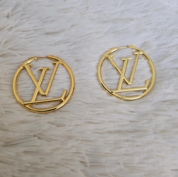 Gold Fashion Logo Hoop Pierced Earrings 2 sizes - Picture 10 of 15